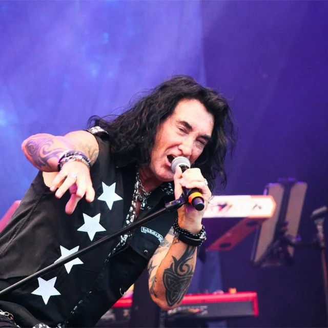 @robin_mc_auley on stage at the @skogsrojet festival in Sweden on 2nd August 2025. Photo: Stefan Nilsson, Roppongi Rocks