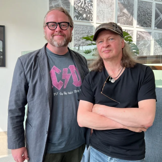 Roppongi Rocks boss Stefan Nilsson with @220voltsweden’s guitarist Mats Karlsson in Stockholm today.